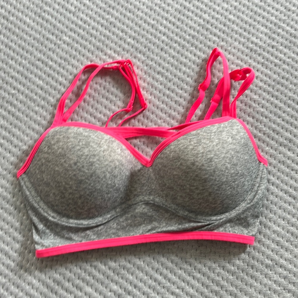 Victoria secret pink padded sports bra